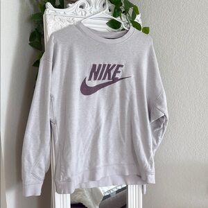 Nike light purple Sweatshirt